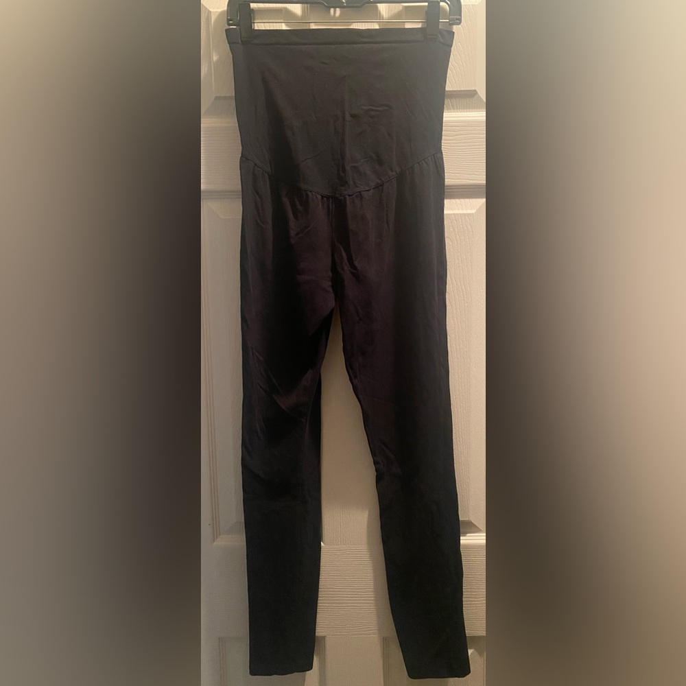 Liz Lange Maternity Black Leggings